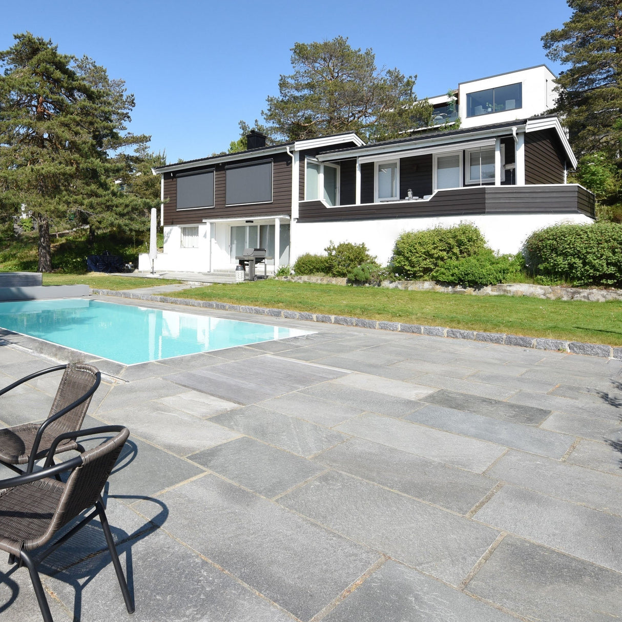 Belegningsheller Mørk Oppdal Natur hugget kant 30-40mm