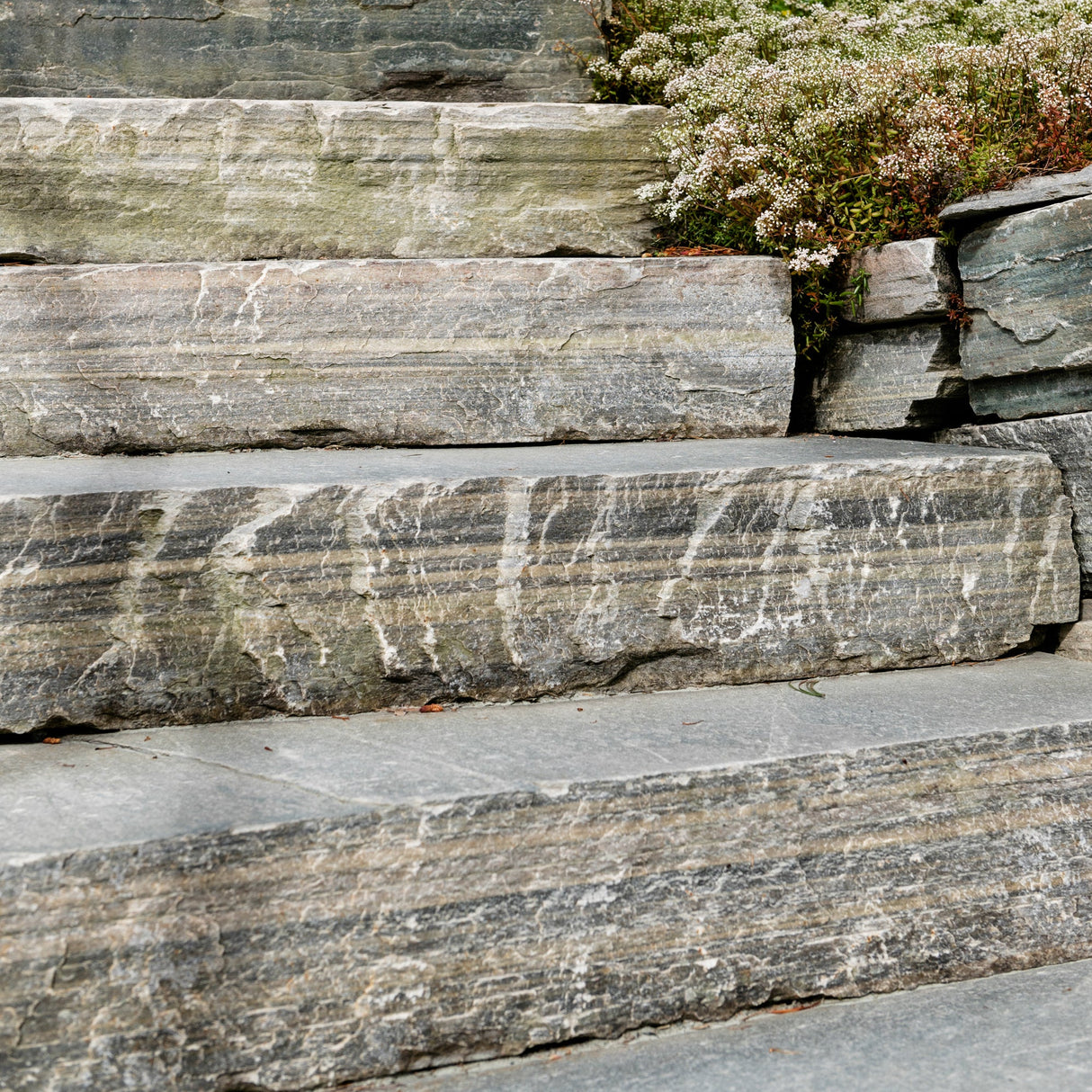 Terrengtrinn Lys Oppdal Natur 50-80cm bred