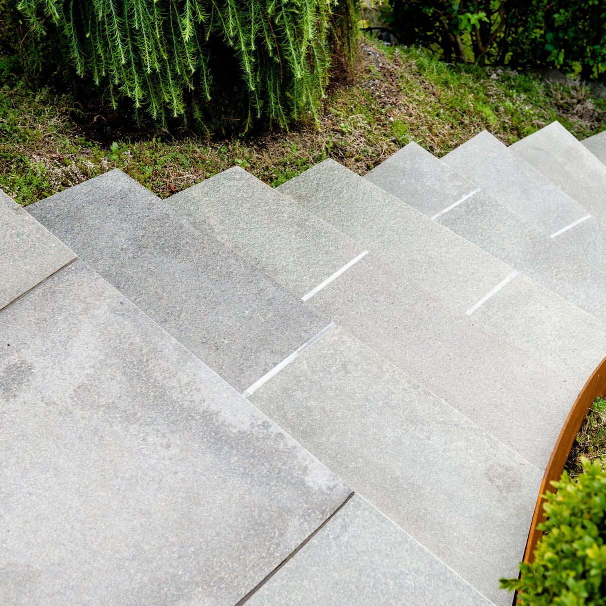 Trinn Lys Oppdal Natur Hugget Kant 20-30mm