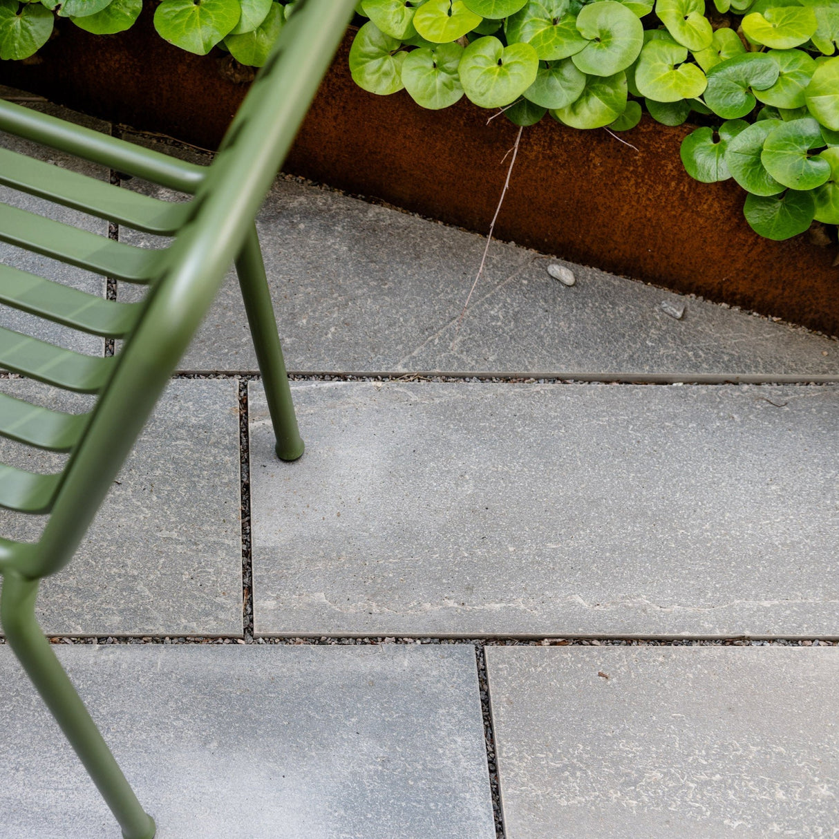 Belegningsheller Lys Oppdal natur rustikk saget/hugget kant - Skiferbutikken