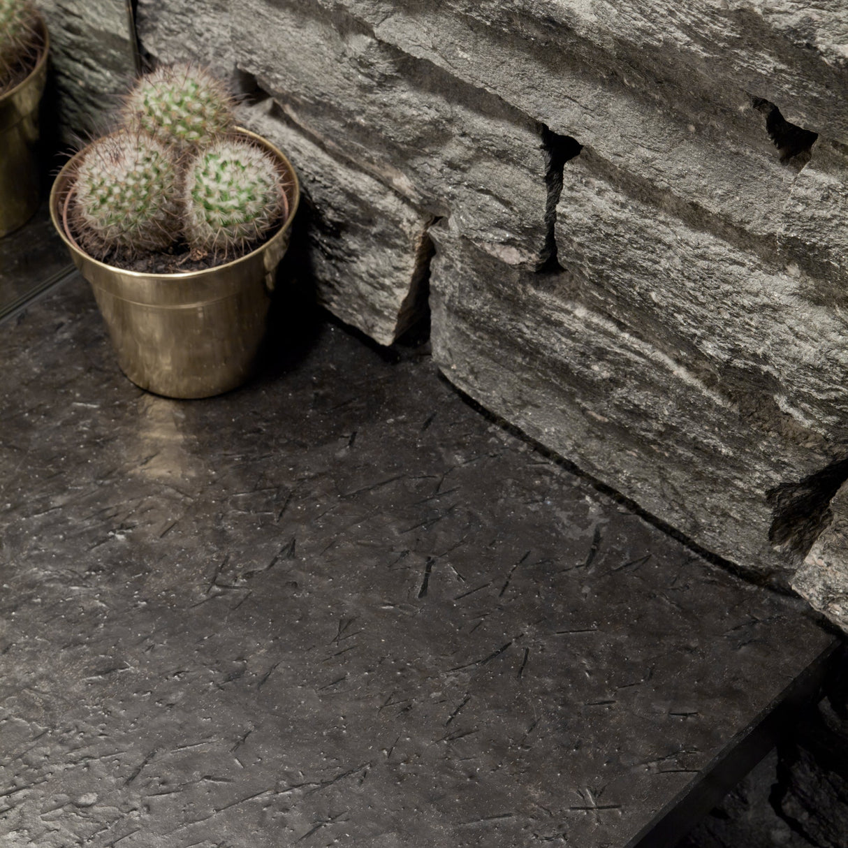 Flis Otta Skifer Natur Børstet Saget Kant