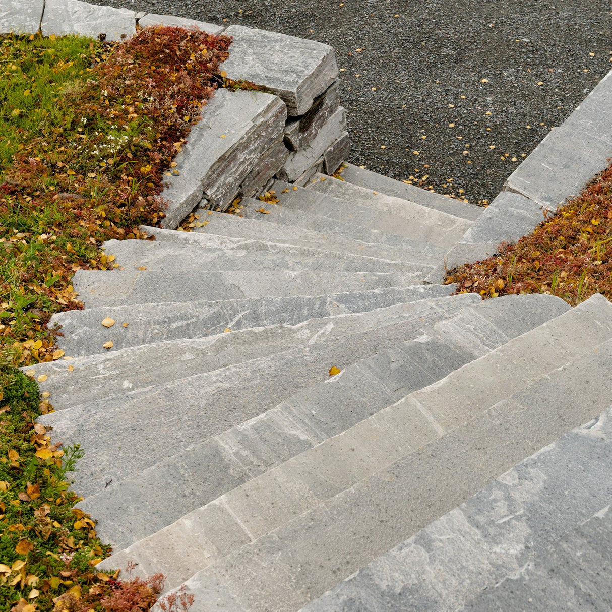 Trinn Lys Oppdal Natur Hugget Kant 20-30mm