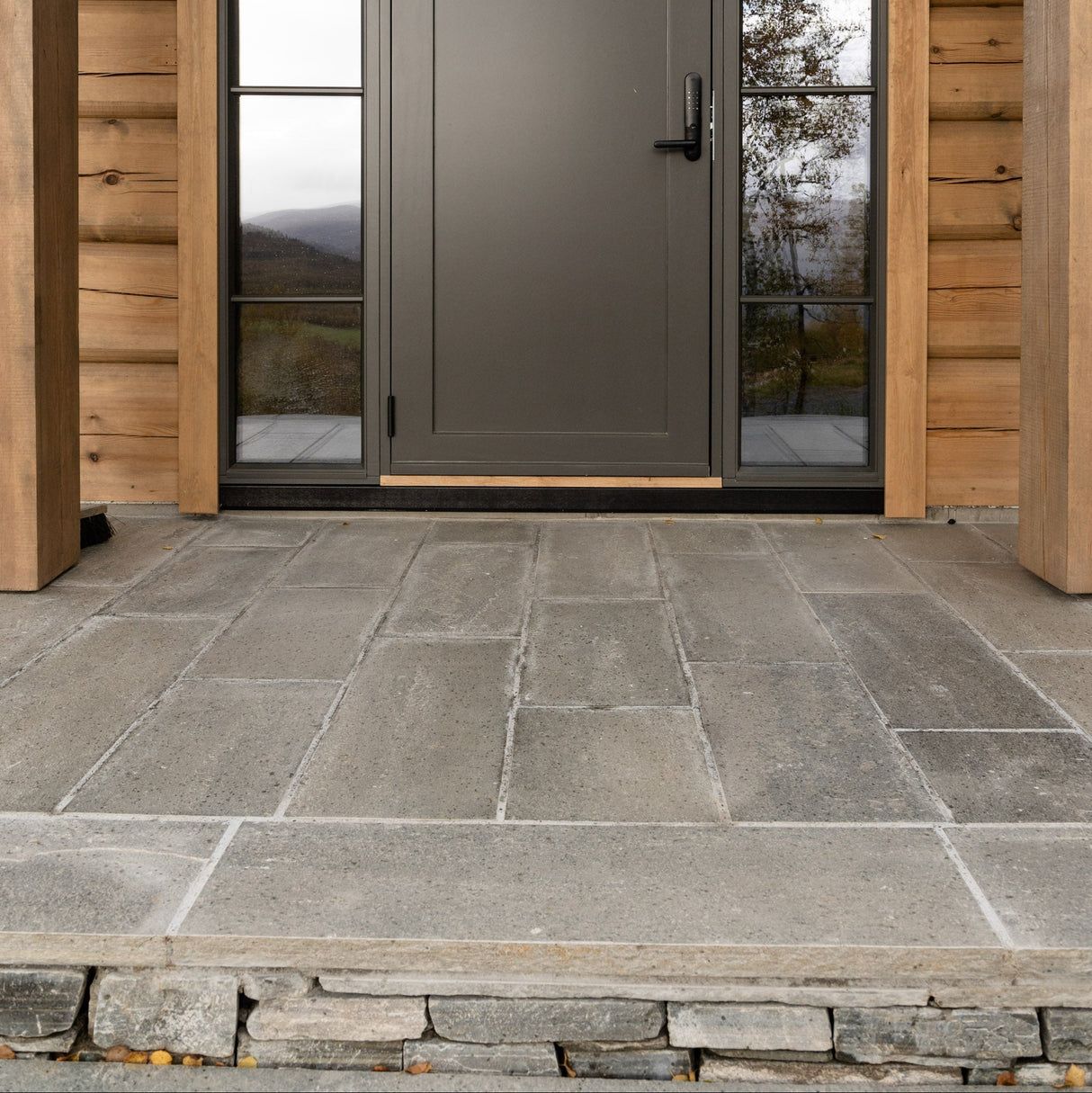 Belegningsheller Lys Oppdal natur rustikk saget kant - Skiferbutikken