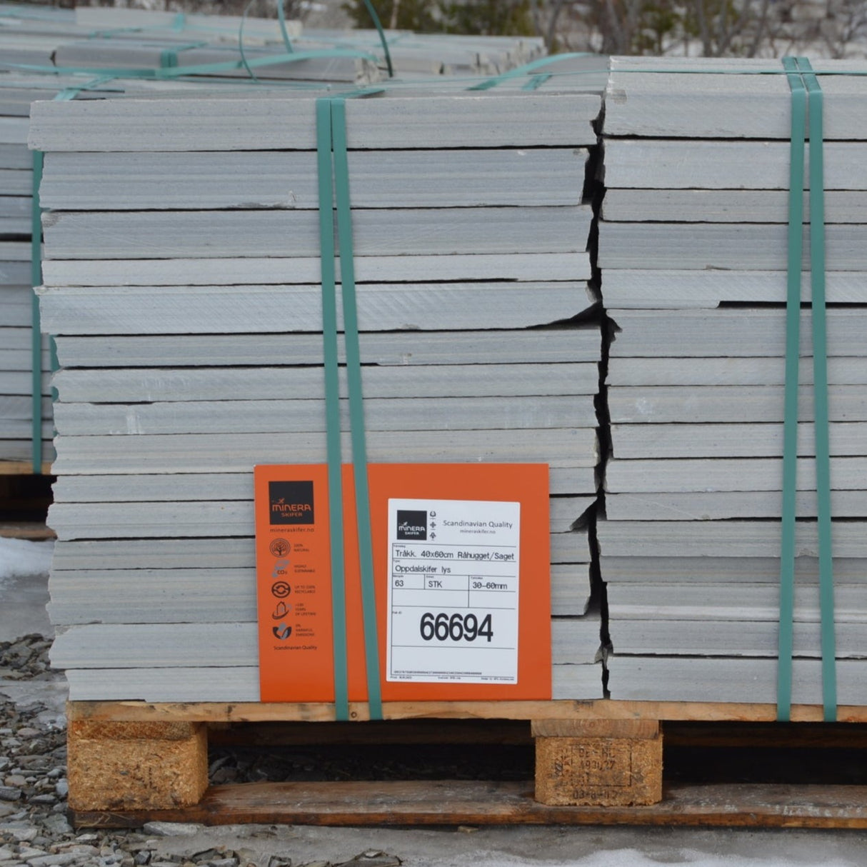 Tråkkheller Lys Oppdal natur rustikk saget og råhugget kant - Skiferbutikken